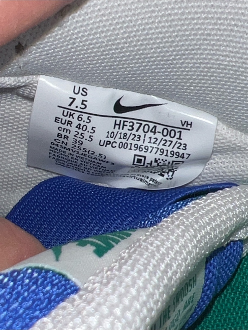 NEW Nike SB Dunk Low Pro Hyper Royal Malachite Size 7.5 HF3704-001 - Picture 6 of 7